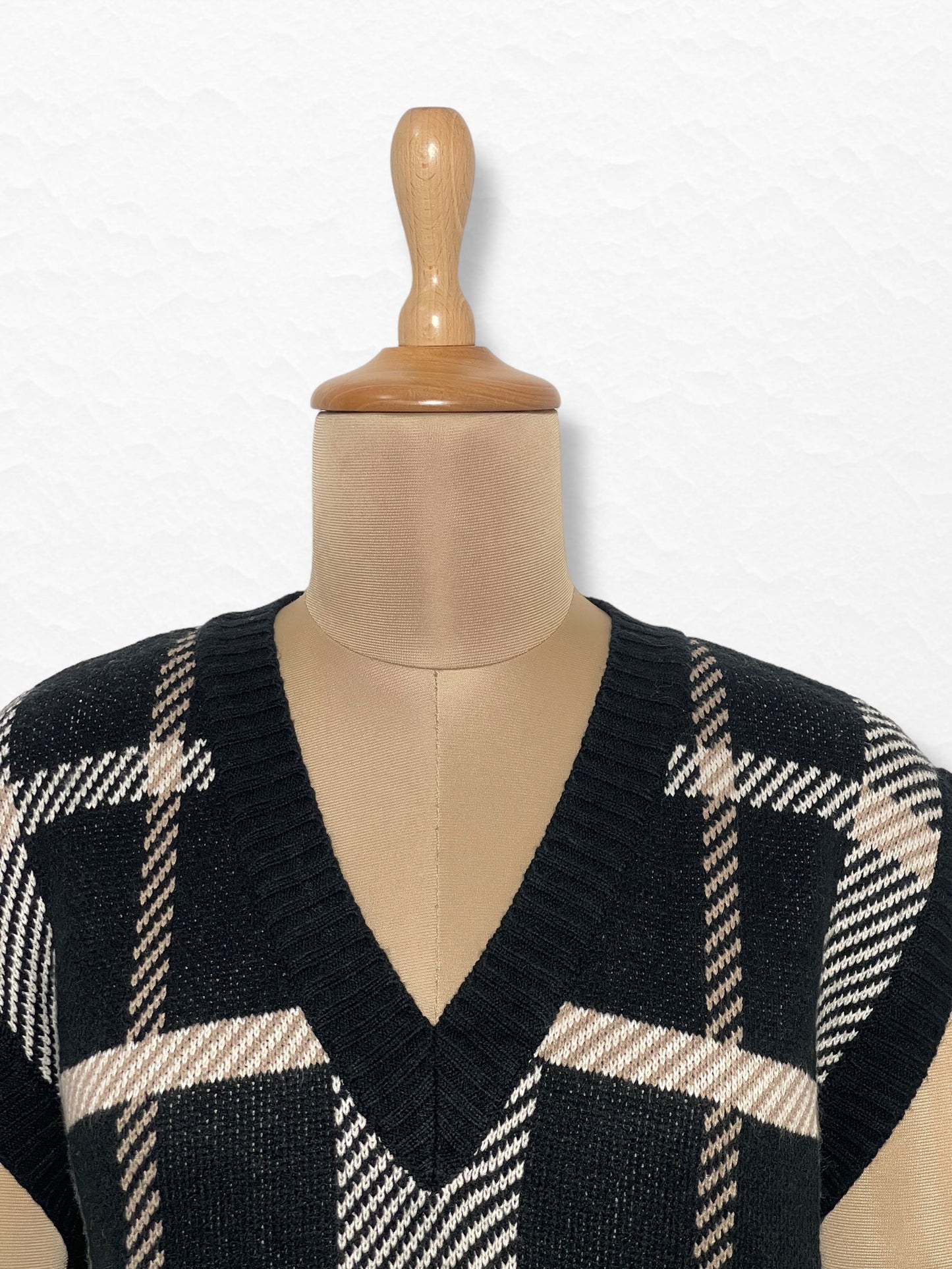 Women's Sweater Vest 2602