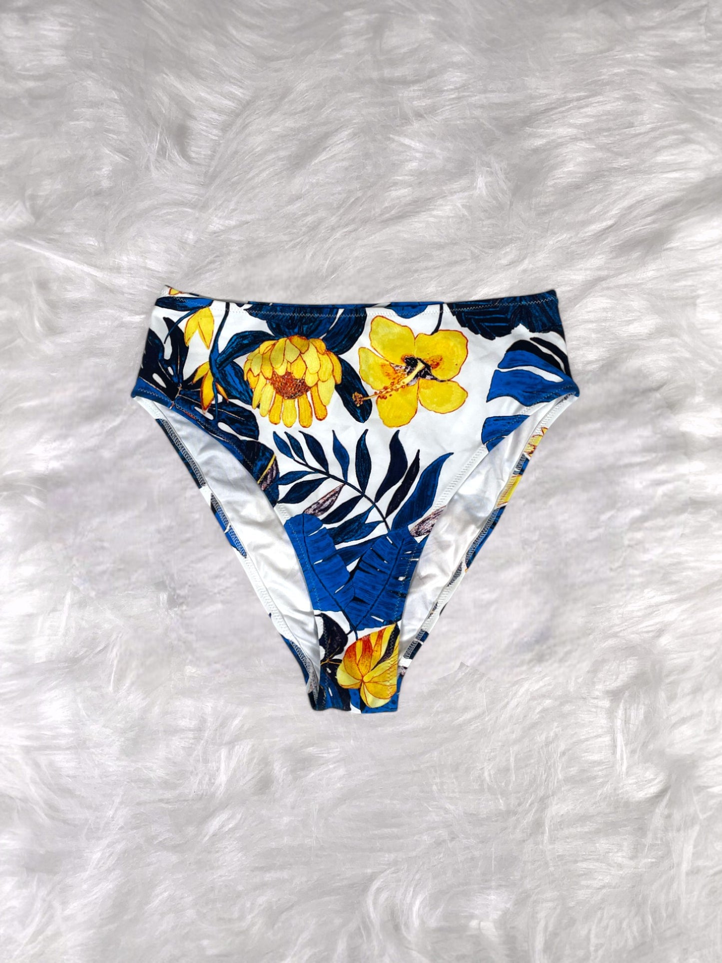 Cupshe Swim Bottom - Size L