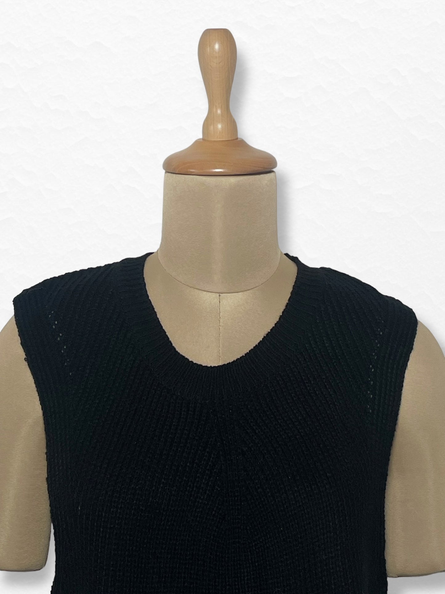 Women's Sweater Vest 2690