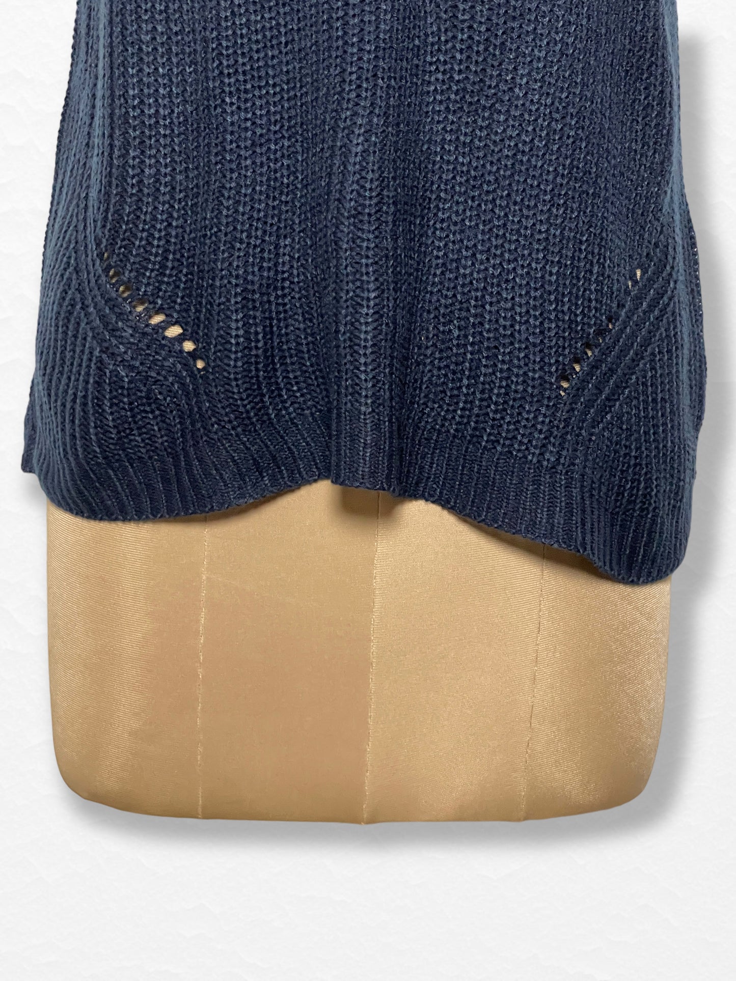 Women's Sweater Vest 2030